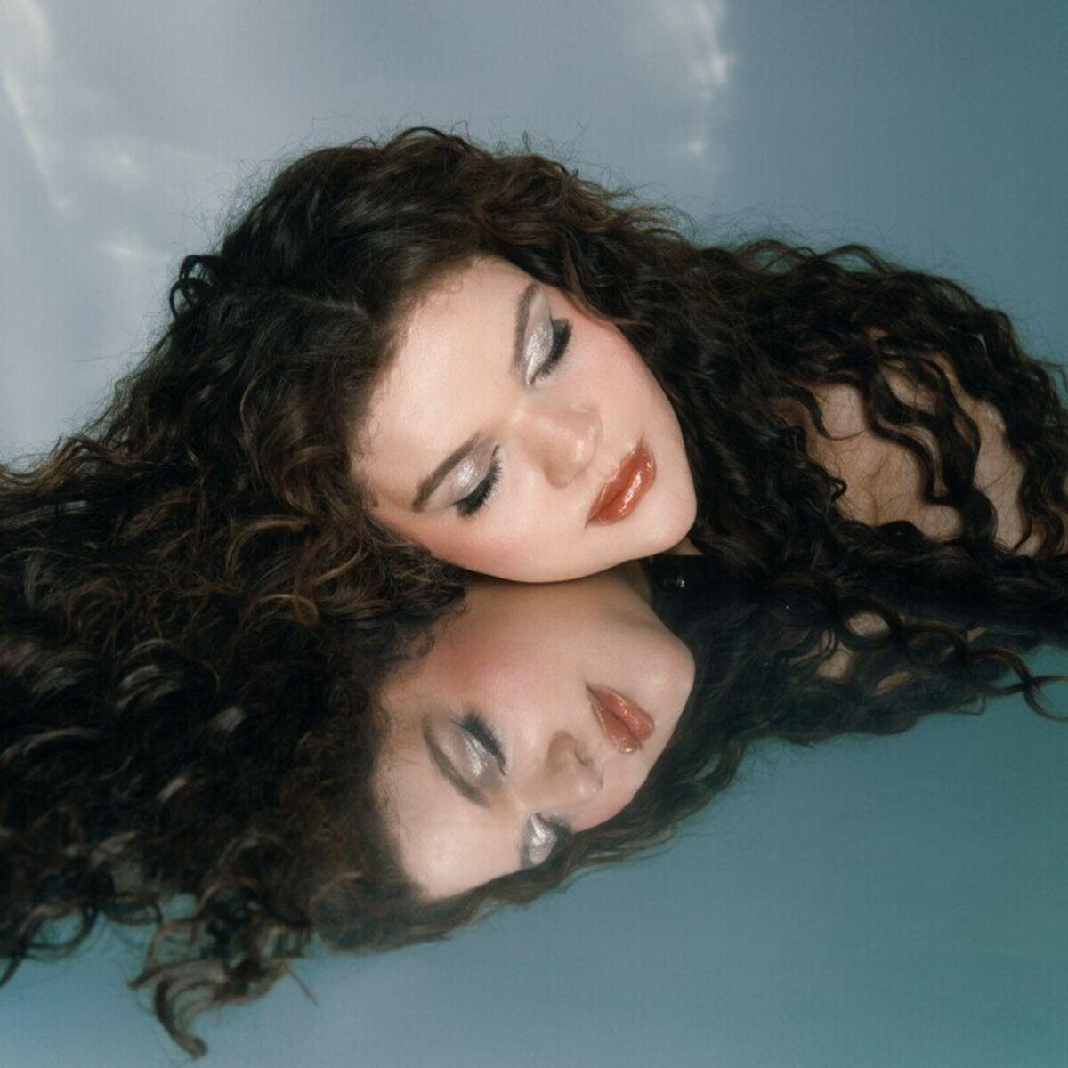 Portada de Sencillo/EP "Traduzo Em Amor", de Laura Simões