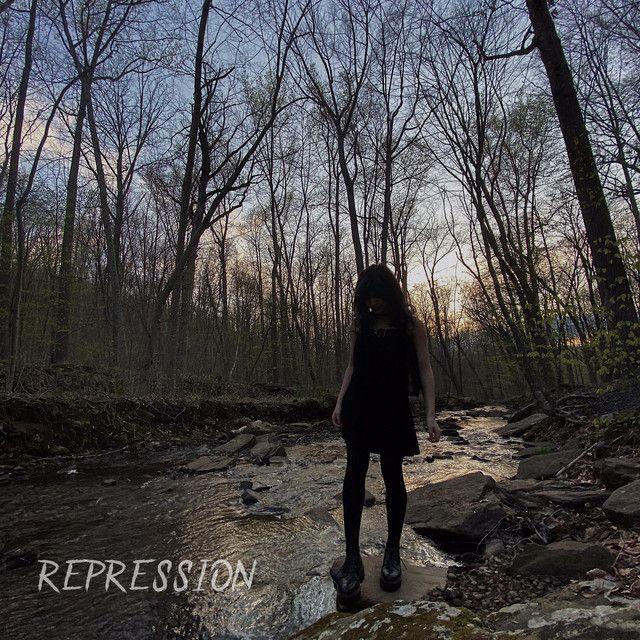 Capa do Single/EP "Repression", de Dontbesam