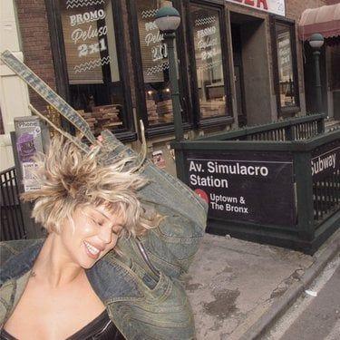 Portada de Sencillo/EP "TONTA", de NATHY PELUSO