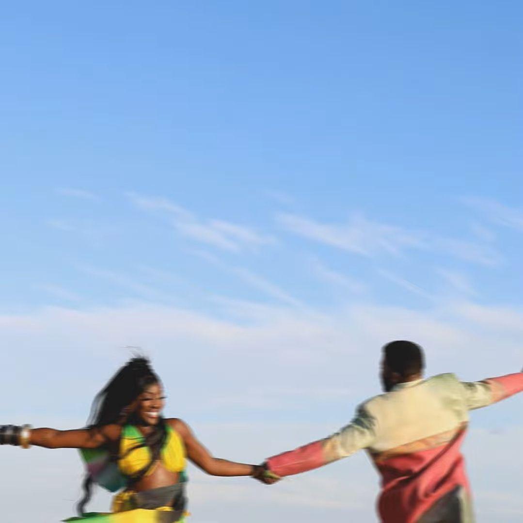 Capa do Single/EP "Be The One (feat. Khalid)", de Bree Runway