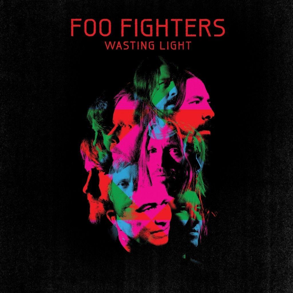 Portada de Álbum "Wasting Light", de Foo Fighters