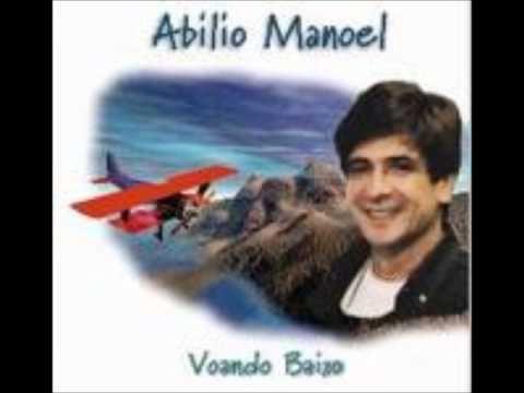 Portada de Álbum "Voando Baixo", de Abílio Manoel