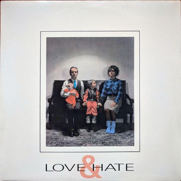Portada de Álbum "Love & Hate", de Section 25