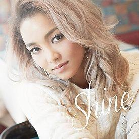 Capa do Álbum "Shine", de Crystal Kay