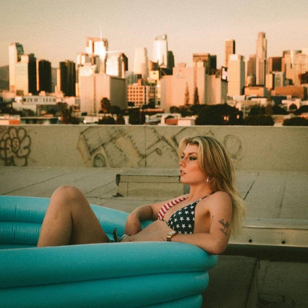 Portada de Álbum "What Happens Now?", de Dasha