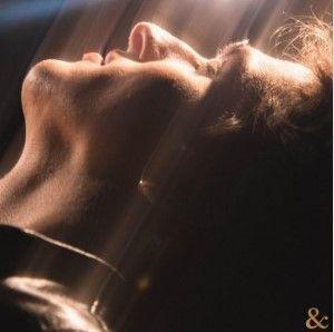 Portada de Álbum "&", de Reagan Beem