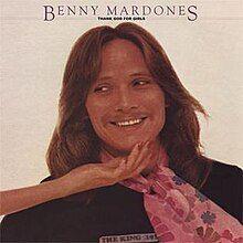 Capa do Álbum "Thank God For Girls", de Benny Mardones