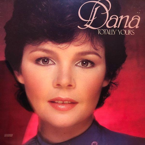 Portada de Álbum "Totally Yours", de Dana