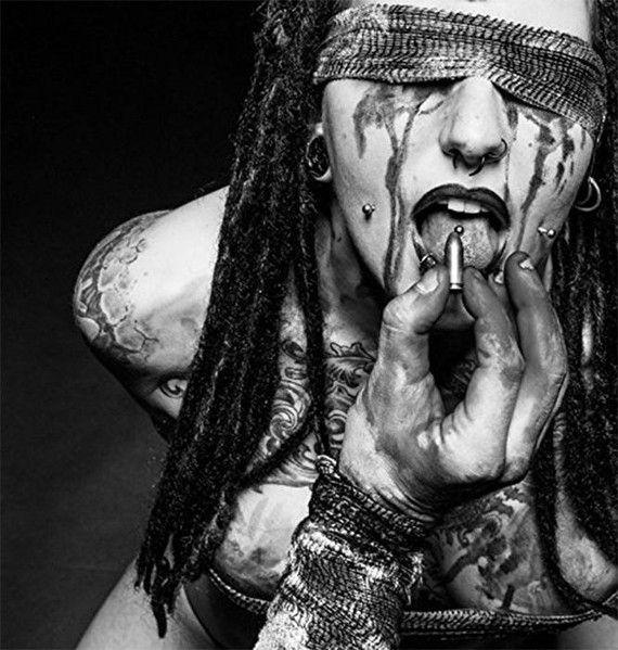 Capa do Álbum "Hurt Yourself And The Ones You Love", de Forgotten Tomb