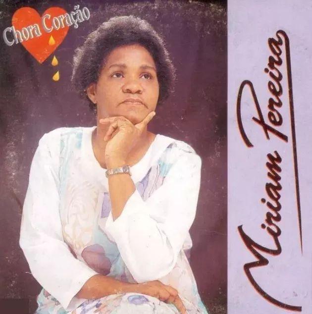 Portada de Álbum "Chora Coração", de Miriam Pereira