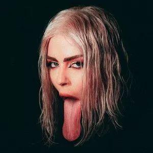 Capa do Single/EP "CACHORRINHAS", de Luísa Sonza