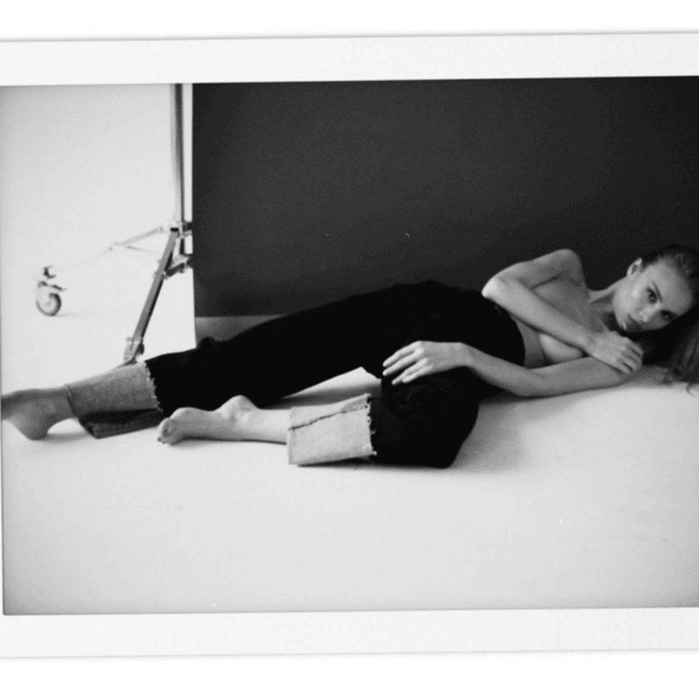 Capa do Single/EP "love me", de Ex Habit