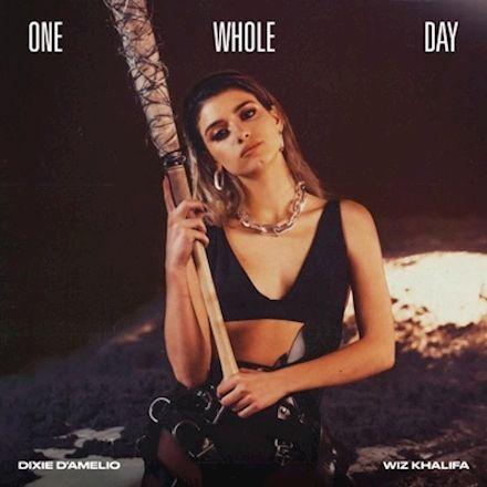 Capa do Single/EP "One Whole Day (feat. Wiz Khalifa)", de Dixie D'amelio