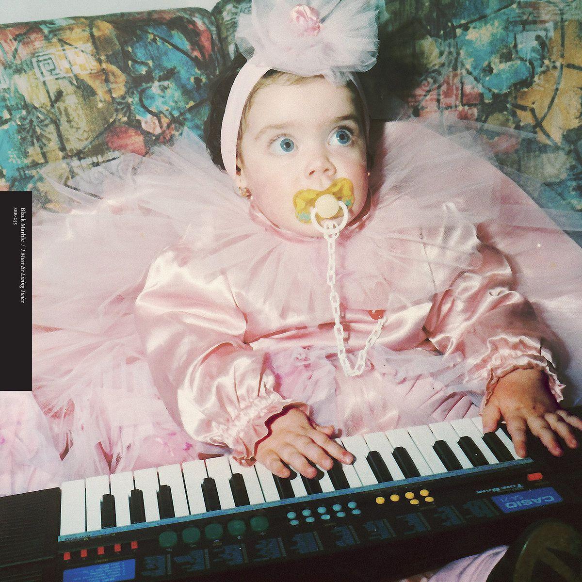 Capa do Álbum "I Must Be Living Twice", de Black Marble