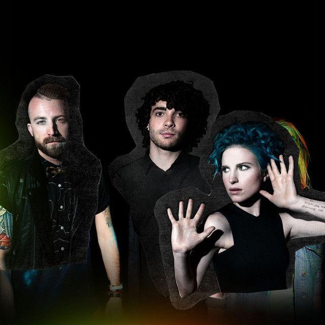 Portada de Álbum "Paramore (Deluxe Edition)", de Paramore