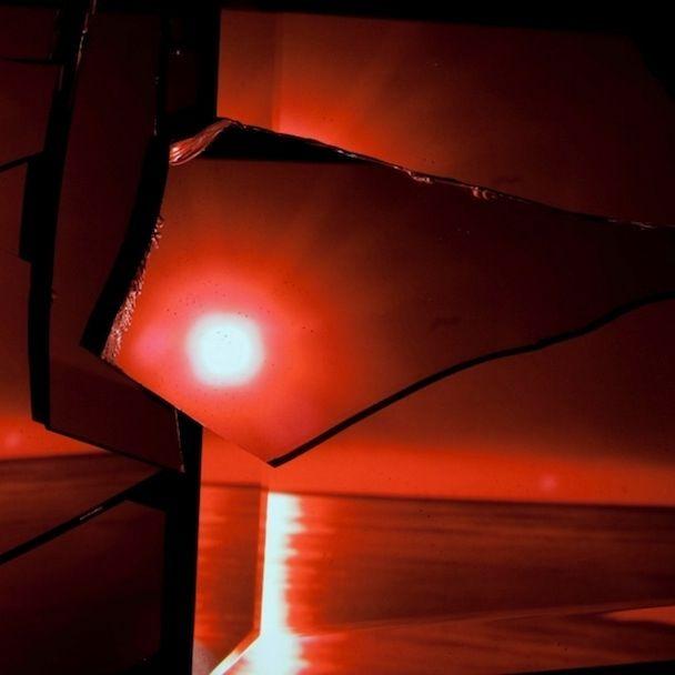 Portada de Álbum "Nine Types Of Light", de Tv On The Radio