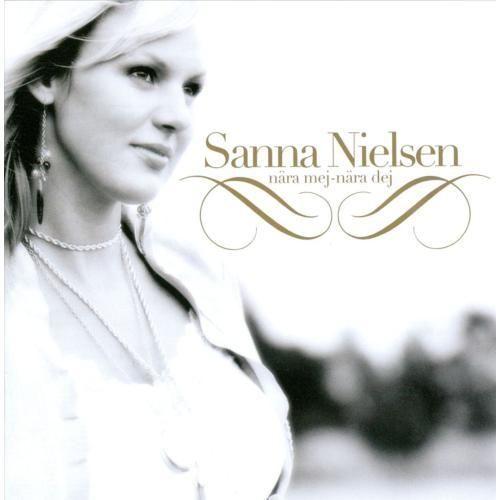 Portada de Álbum "Nära Mej-Nära Dej", de Sanna Nielsen