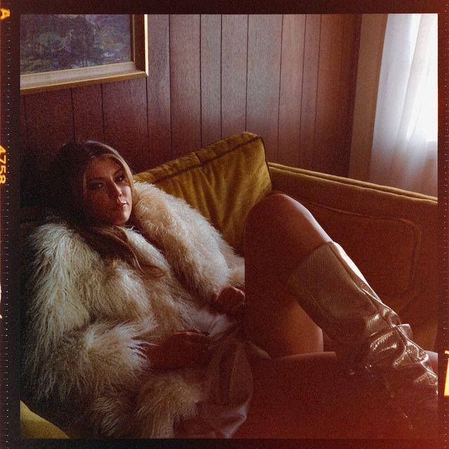 Portada de Sencillo/EP "Not At This Party", de Dasha