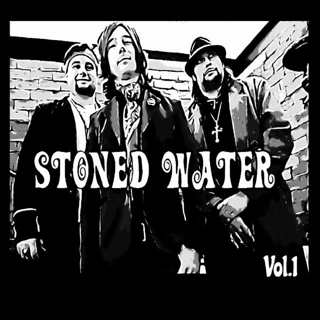 Banda Stoned Water lança disco de estreia