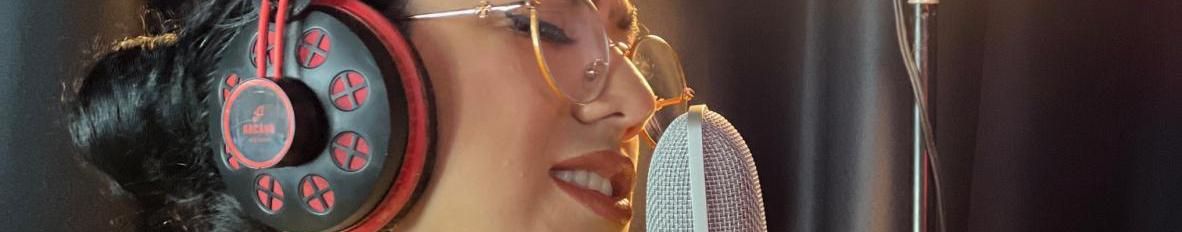 Imagem de capa de Deia Lucena