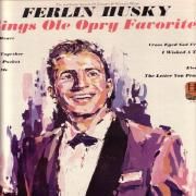 Sings Ole Opry Favorites