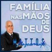 Família nas Mãos de Deus}