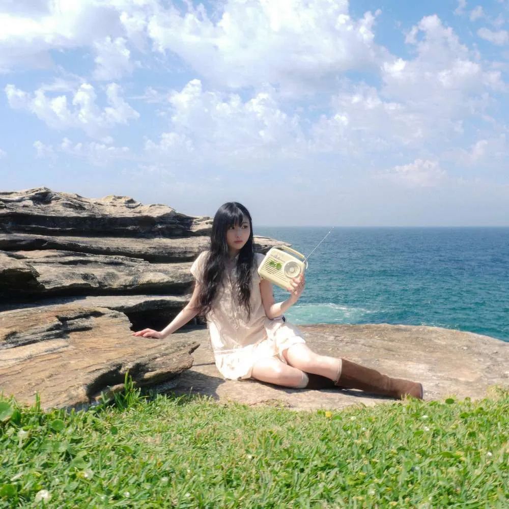 Capa do álbum "daydrema radio", de hanbee