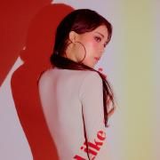 Portada de Sencillo/EP "Like a", de 보베 (bobae)