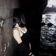 Capa do Single/EP "Kiss before she goes (feat. iveschwitz)", de Laira Ellis