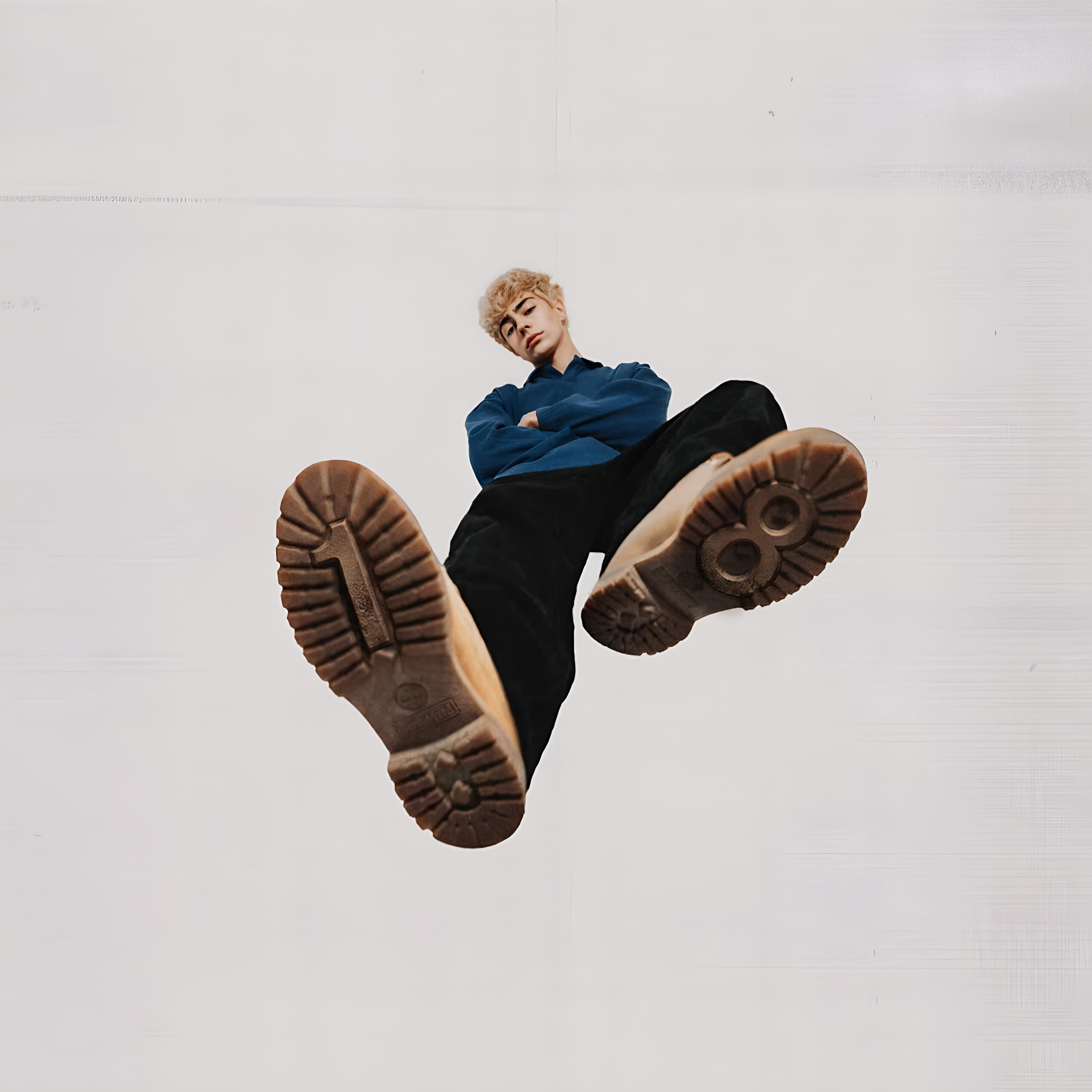 Capa do álbum "18", de Lukas Urkijo
