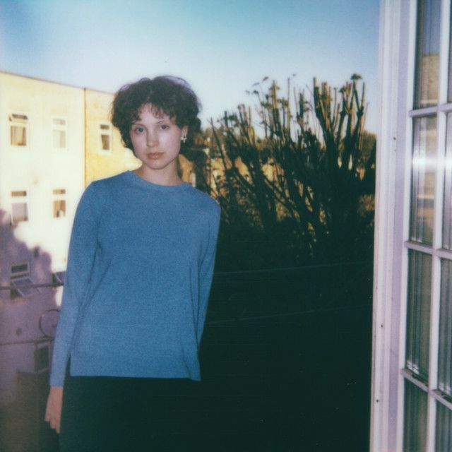 Capa do álbum "So it goes", de Liana Flores