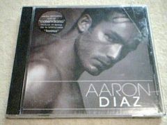 Aaron Díaz}