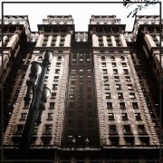 Capa do Álbum "Deste Lado da Cidade", de Baixo Clero