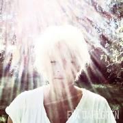 Capa do Álbum "Jag Sjunger Ljuset", de Eva Dahlgren