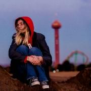 too late to cry}