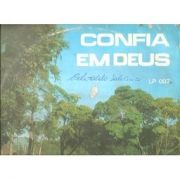 Confia Em Deus}