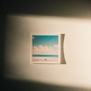 Portada de Álbum "Burnt Papers", de Guilherme Eddino