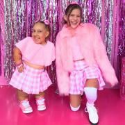 Pop da Barbie (part. MC Divertida Maria Clara)}