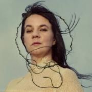 Portada de Sencillo/EP "Svarta tråden", de Sara Parkman