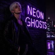 Capa do Álbum "Neon Ghosts", de Niklaus Rosethorn