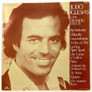 Y Sus Grándes Éxitos 1977}