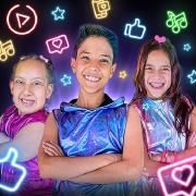 Spoiler (part. Henrique Cauã e MC Divertida Maria Clara)}