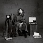 Entre Nós Outra Vez / Foi Na Cruz}