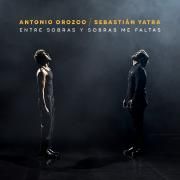 Entre Sobras y Sobras Me Faltas (part. Antonio Orozco)}