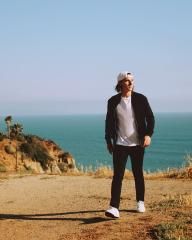 Someone In L.A. (feat. Knight One)