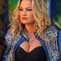 Foto de Mulher Mangaba