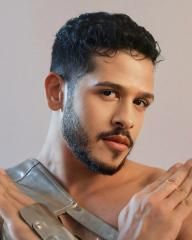 Me Beija, Bebê