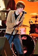 Beauty And a Beat (Acoustic)