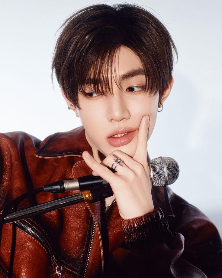 Zhang Hao (ZEROBASEONE)