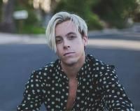 Riker And The Beachcombers